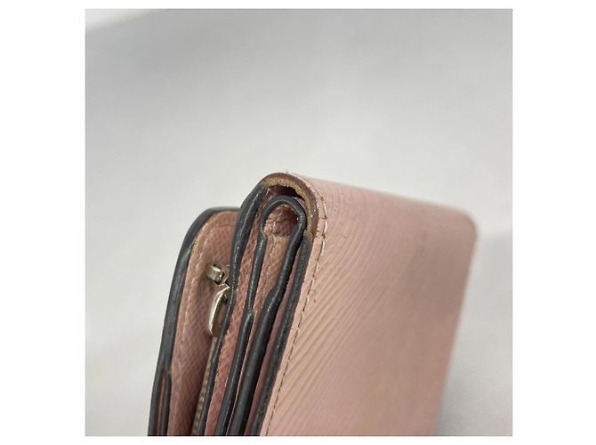 Cartera Compacta XS Twist Epi Louis Vuitton Rosa - vista 7