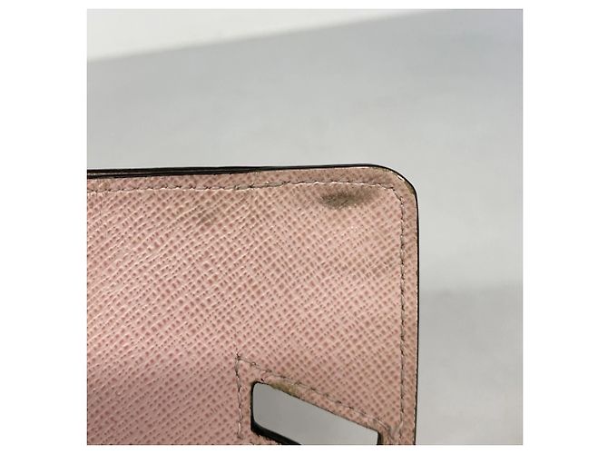 Cartera Compacta XS Twist Epi Louis Vuitton Rosa - vista 9