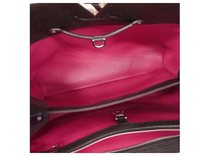 Borsa Louis Vuitton Taurillon Capucines PM Nero - vista 4