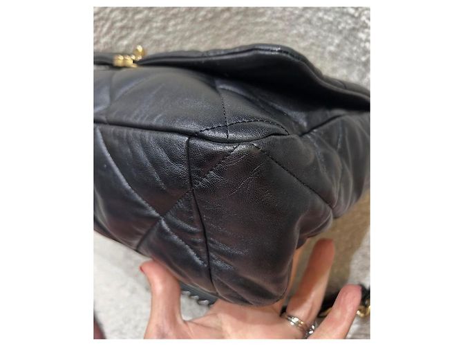 Bolsa Chanel Maxi 19 com aba Preto - vista 11