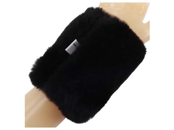 Bracciale Charm Coco Mark di Chanel Nero - vista 3