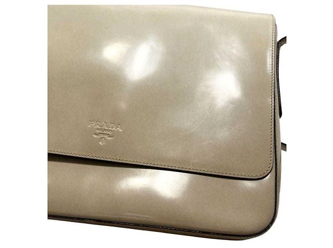 Borsa a spalla in pelle beige Prada - vista 8