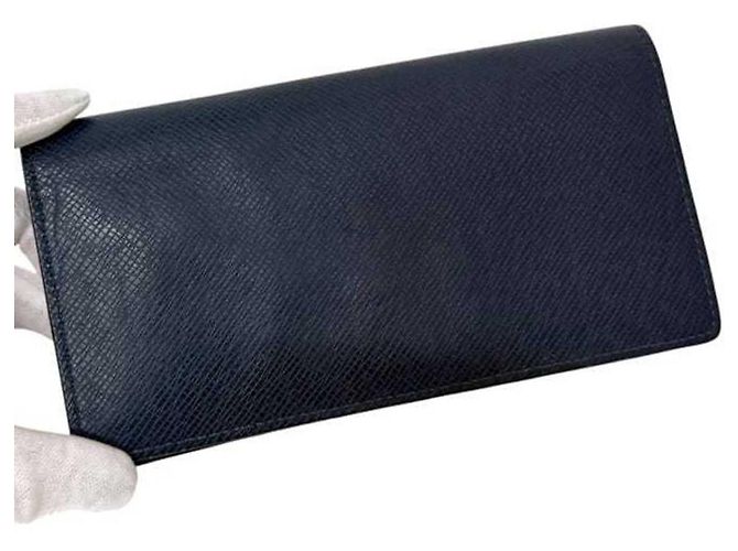 Brazza Cartera Larga Louis Vuitton en Cuero Taiga Marino Azul marino - vista 11