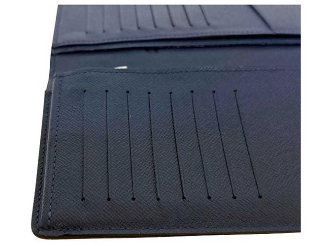 Brazza Cartera Larga Louis Vuitton en Cuero Taiga Marino Azul marino - vista 7