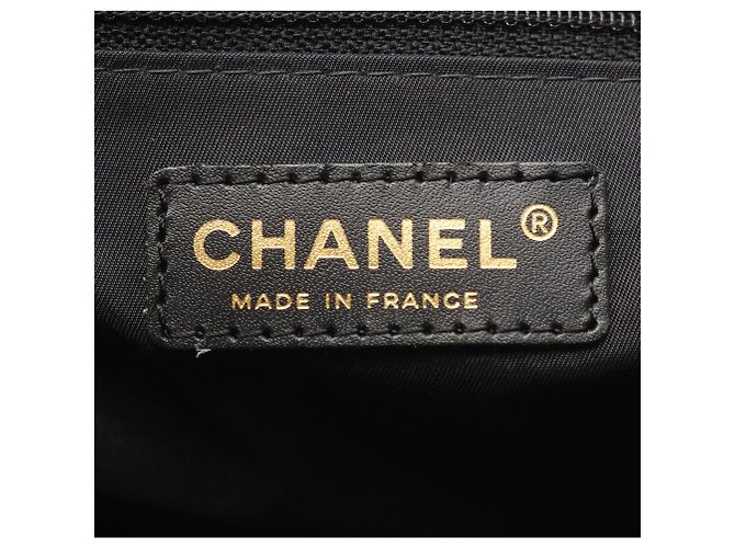 Timeless CHANEL Nuova Borsa Tote MM da Viaggio Nero - vista 4