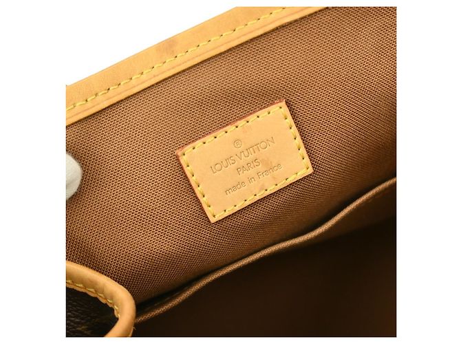 Louis Vuitton Batignolles Monogram Canvas Vertical - vista 4
