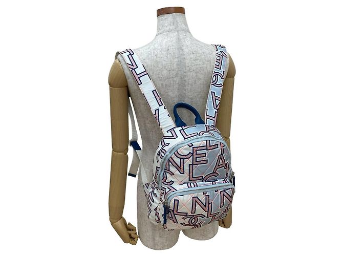 Timeless Mini zaino in pelle e cotone con logo Coco Mark di Chanel Rosa Bianco Blu - vista 3