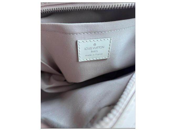 Borsa in pelle Louis Vuitton Montaigne PM Bowling Bianco - vista 13