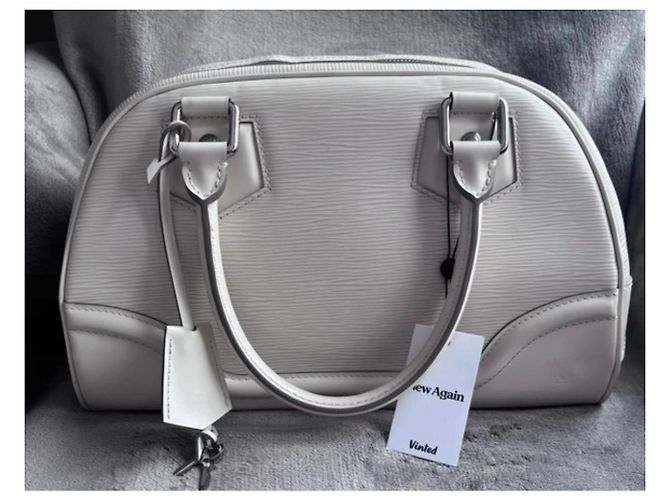Borsa in pelle Louis Vuitton Montaigne PM Bowling Bianco - vista 2