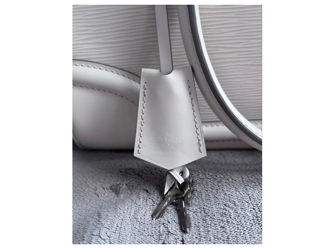 Borsa in pelle Louis Vuitton Montaigne PM Bowling Bianco - vista 4