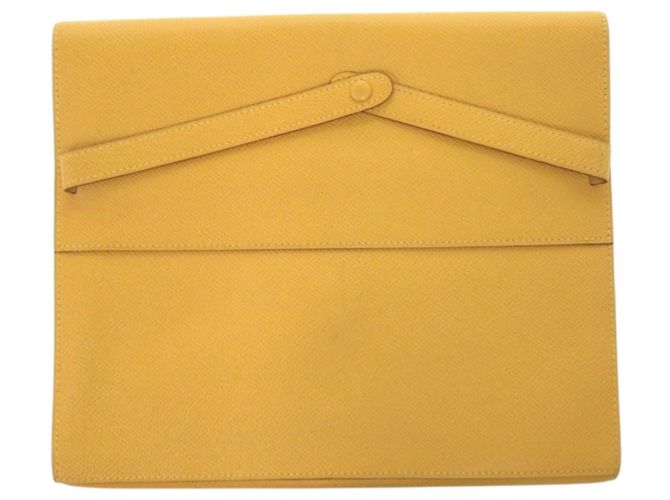 Borsa a mano Courchevel gialla Hermès Giallo - vista 2