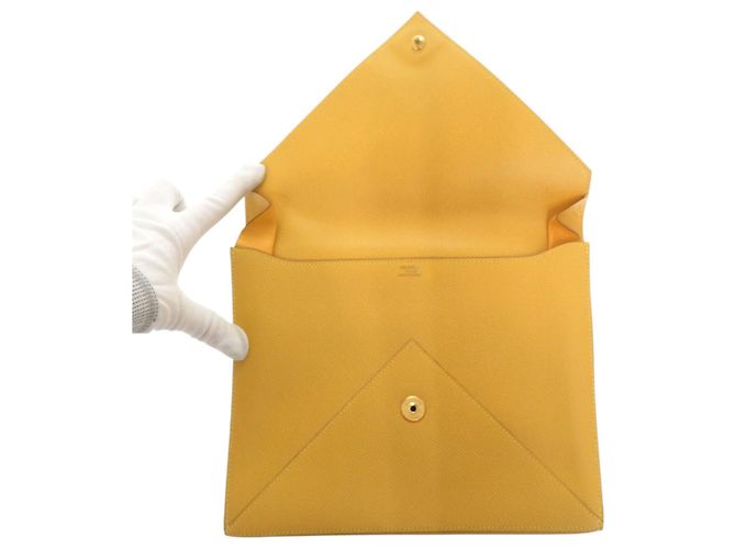 Borsa a mano Courchevel gialla Hermès Giallo - vista 4