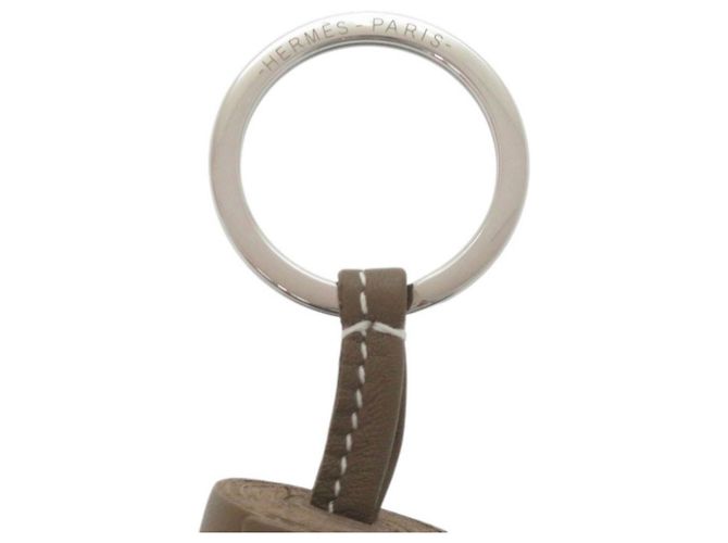 Portachiavi Hermès Agneau Milo in Grigio Etoupe Taupe - vista 4