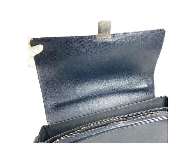 Bolso Louis Vuitton Taiga Vasili GM Azul marino - vista 17