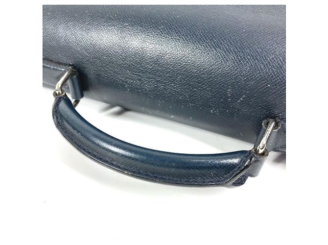 Bolso Louis Vuitton Taiga Vasili GM Azul marino - vista 9