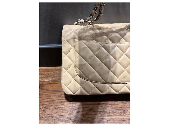 Chanel Classic Flap Tasche Mittel aus beigem Lammleder - Ansicht 10