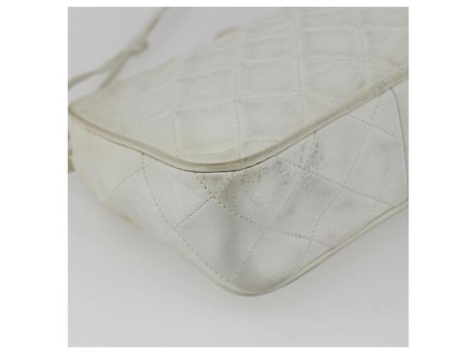 CHANEL Borsa a Spalla Matelassé Pelle Bianca Oro CC Auth BA10848 Bianco D'oro - vista 16
