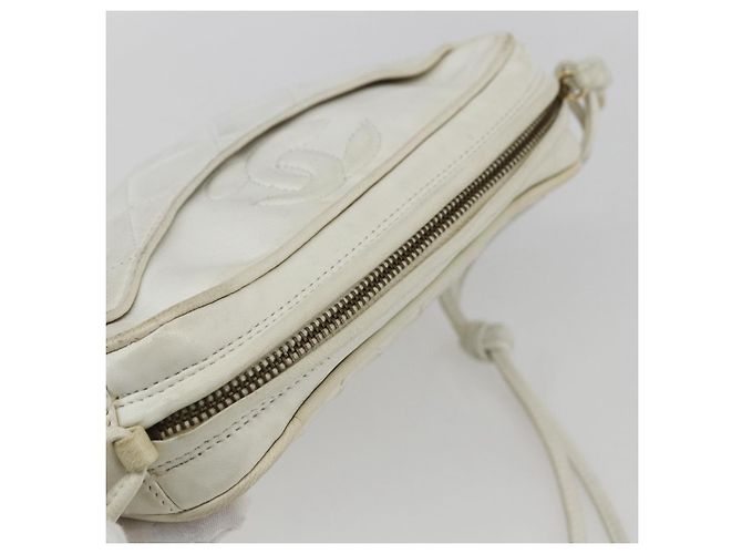 CHANEL Borsa a Spalla Matelassé Pelle Bianca Oro CC Auth BA10848 Bianco D'oro - vista 6