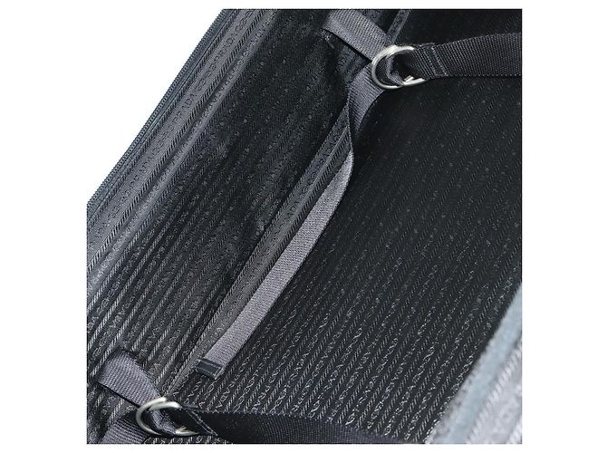 Prada Tragetasche aus Nylon Schwarz Silber Auth bs32877 - Ansicht 31