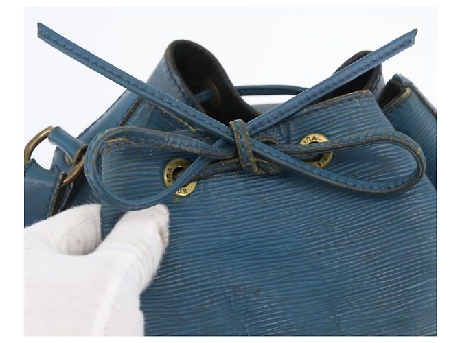 Noe LOUIS VUITTON Borsa a Spalla Petit Noé Epi Blu M44105 LV Auth ka2419 - vista 18