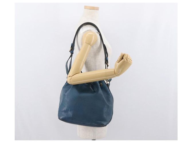 Noe LOUIS VUITTON Borsa a Spalla Petit Noé Epi Blu M44105 LV Auth ka2419 - vista 21
