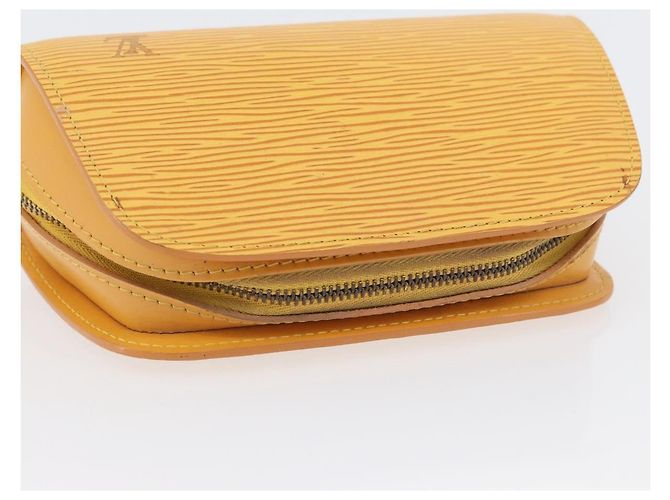 LOUIS VUITTON Pochette Dauphine PM Epi Giallo M48449 LV Auth 171817 - vista 6