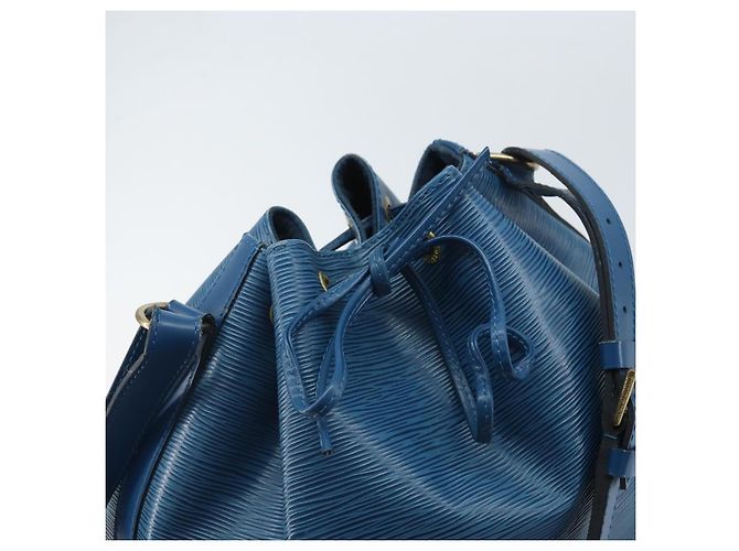 Noe LOUIS VUITTON Borsa a Spalla Petit Noé Epi Blu M44105 LV Auth BA10617 - vista 10