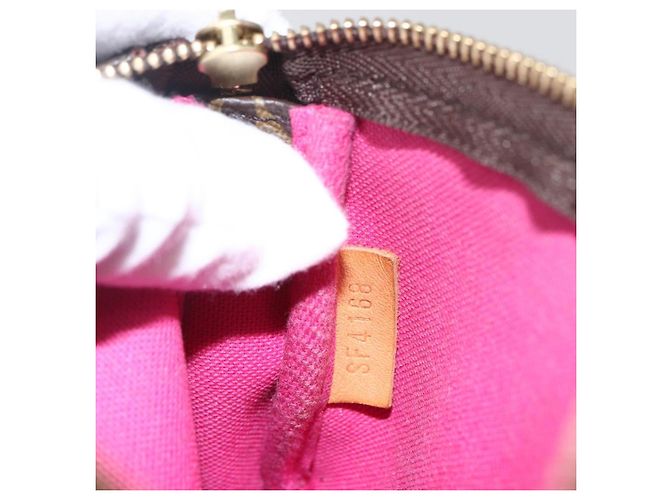 LOUIS VUITTON Mini Pochette Accessori Ski Bear Monogram M67769 Auth 168214SM Monogramma - vista 11
