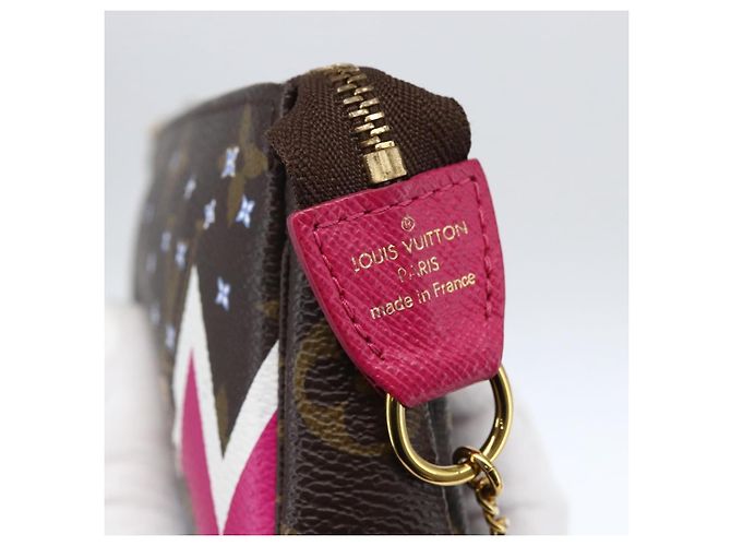LOUIS VUITTON Mini Pochette Accessori Ski Bear Monogram M67769 Auth 168214SM Monogramma - vista 18