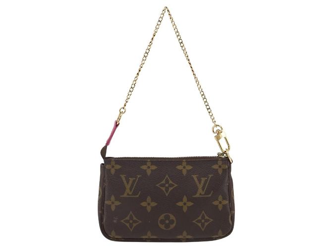 LOUIS VUITTON Mini Pochette Accessori Ski Bear Monogram M67769 Auth 168214SM Monogramma - vista 2