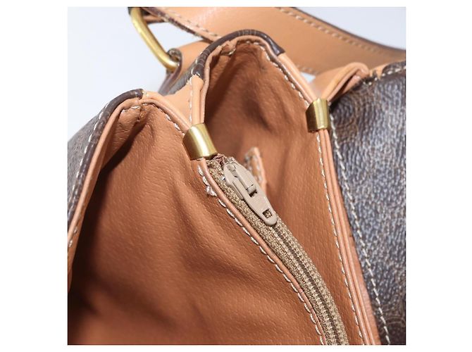 Céline Borsa a Spalla in Tela Macadam CELINE in Pelle PVC Marrone Oro Auth 170993 D'oro - vista 24