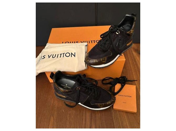 Sneakers Run Away Louis Vuitton Marrone Nero - vista 8