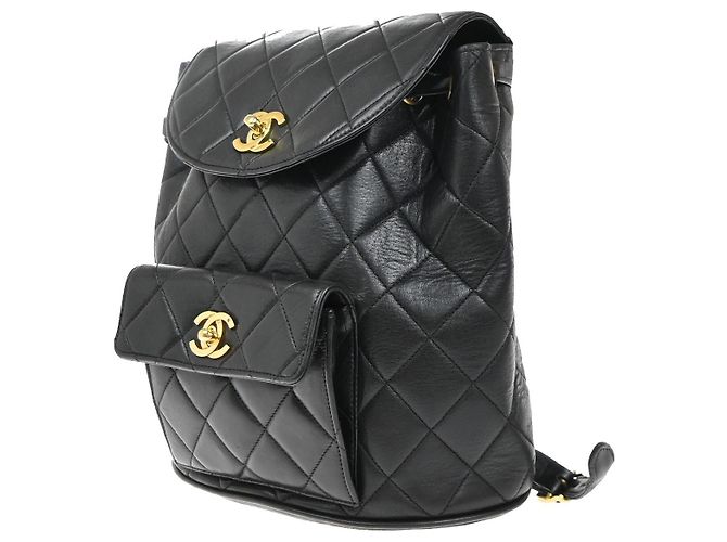 Chanel Duma Drawstring Pelle Trapuntata Small Nero - vista 3