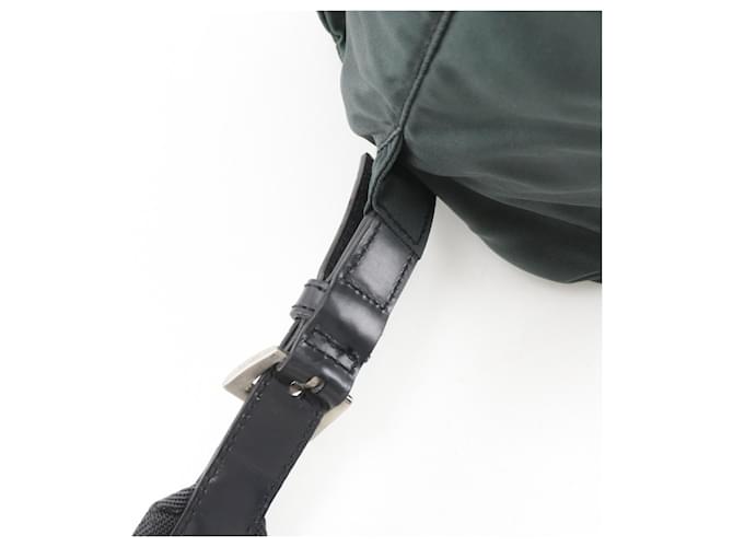 Prada grüner Nylon-Rucksack - Ansicht 11