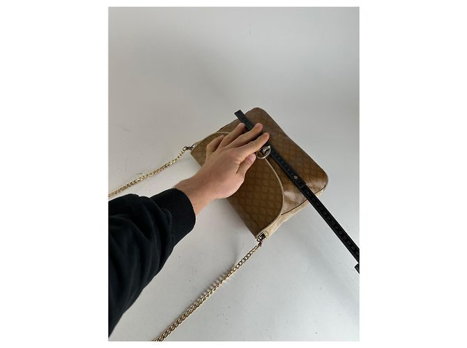 Céline Vintage Celine Paris Triomphe Monogram Kettenledertasche in Braun - Ansicht 12