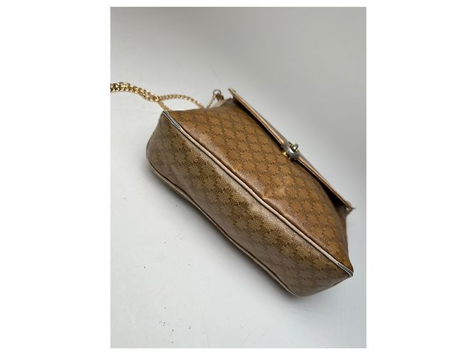 Céline Vintage Celine Paris Triomphe Monogram Kettenledertasche in Braun - Ansicht 14