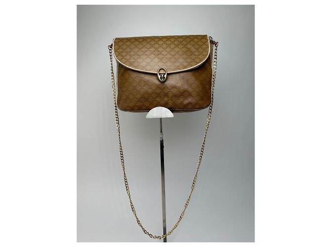 Céline Vintage Celine Paris Triomphe Monogram Kettenledertasche in Braun - Ansicht 15
