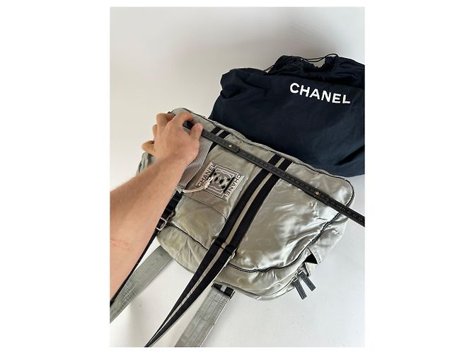 Vintage Chanel Polyester Duffel Bag Silber Schwarz - Ansicht 10