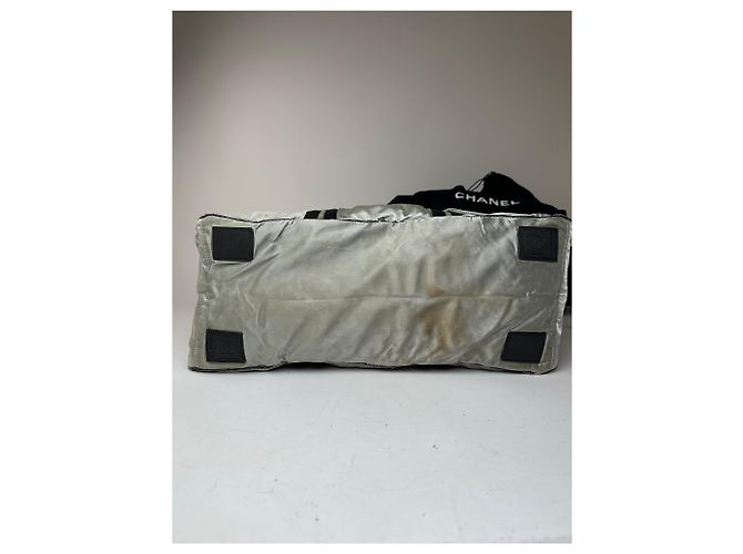 Vintage Chanel Polyester Duffel Bag Silber Schwarz - Ansicht 12
