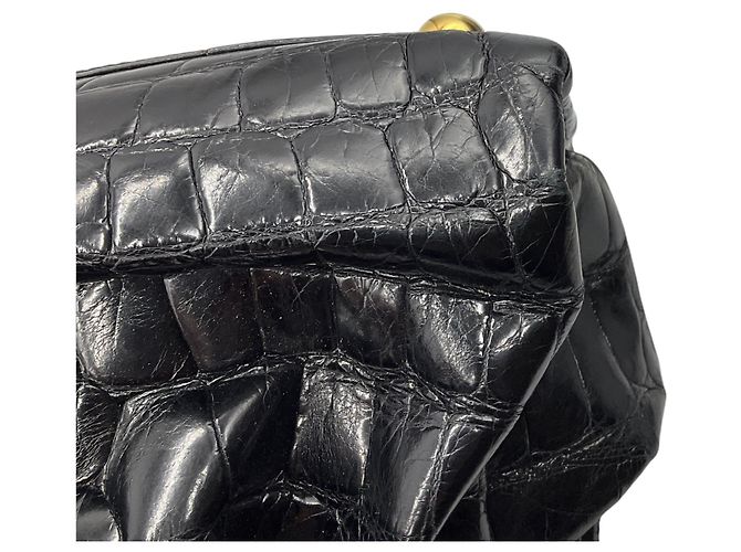 Valentino Garavani Borsa a mano in pelle di coccodrillo nera con borchie e hardware dorato Valentino Nero - vista 11