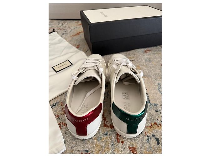 Sneakers Gucci Ace in Pelle Bianca con Logo GG - vista 4