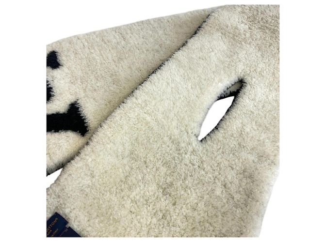 Comfy LV Schal von Louis Vuitton Schwarz Weiß - Ansicht 8