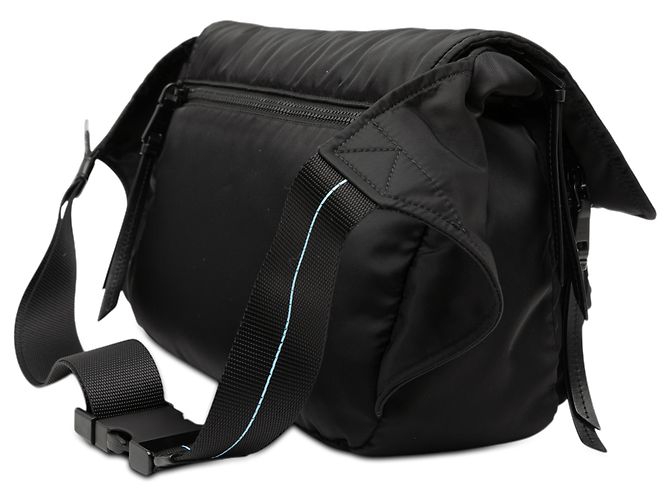 Double Bolsa de cinto de dupla fivela em tessuto preto macio com acabamento em couro de bezerro Prada - vista 2