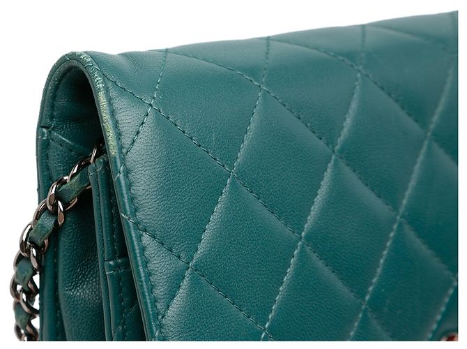 Wallet On Chain Chanel Blue CC Geldbörse aus gestepptem Lammleder mit Kette Blau - Ansicht 9