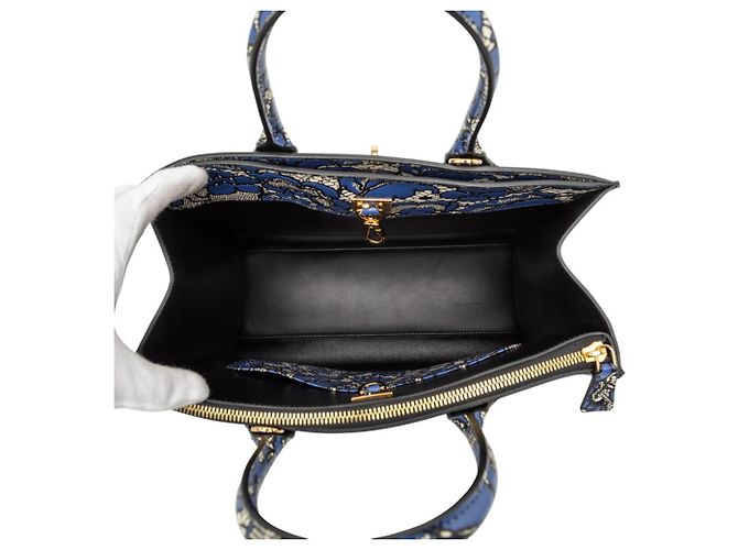 Borsa City Steamer MM in pizzo floreale Louis Vuitton Nero Bianco Blu - vista 4
