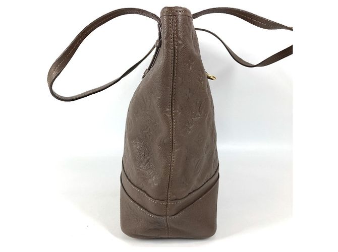 Borsa a Spalla Citadines PM in Monogram Empreinte Louis Vuitton Marrone - vista 3