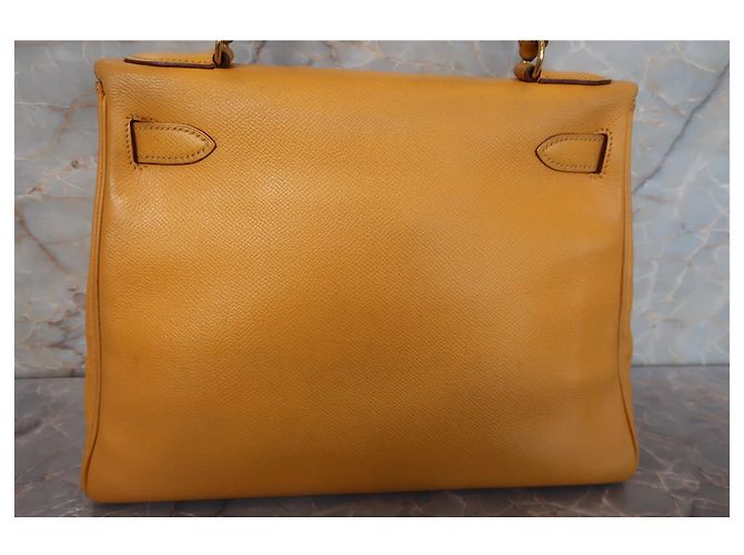 Hermès Kelly 32 Graine Couchevel Pelle Gialla 28 Giallo - vista 5