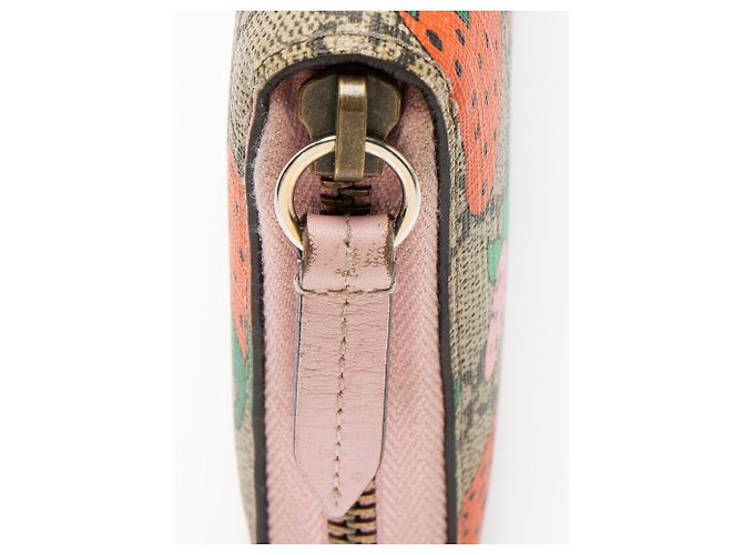 Gucci GG Supreme Strawberry Zip Around Wallet Marrone Beige - vista 7