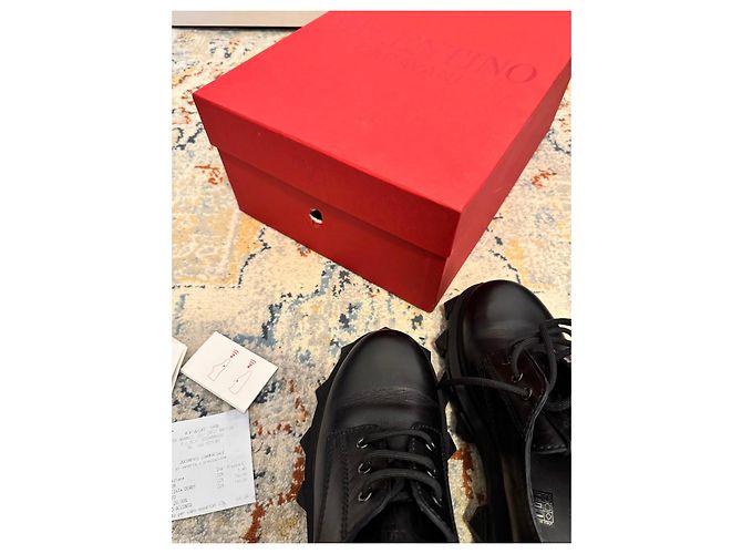 Scarpe stringate Valentino Garavani Rockstud in pelle nera Nero - vista 6