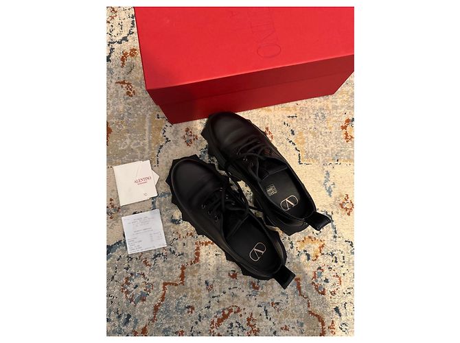 Scarpe stringate Valentino Garavani Rockstud in pelle nera Nero - vista 7